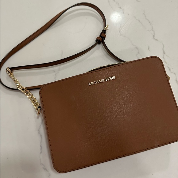 Michael Kors Ginny Crossbody Brown - Picture 1 of 4